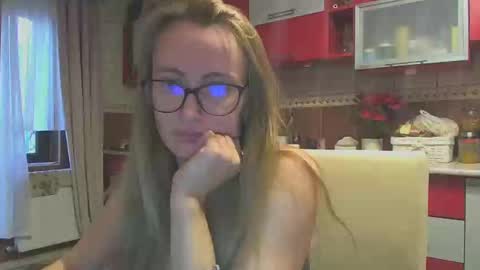 Melly online show from January 2025 08:24:01 AM
