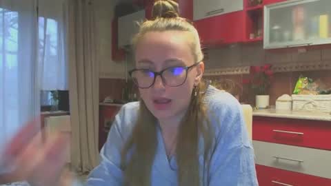 Melly online show from February 2025 02:27:01 PM