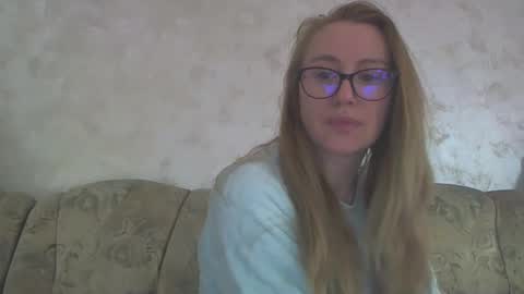 Melly online show from February 2025 08:16:01 AM