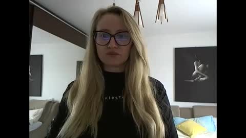 Melly online show from February 2026 11:22:02 AM