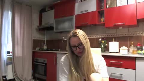 Melly online show from March 2026 07:36:02 AM