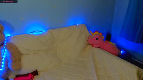 MelMooon online show from February 2025 10:29:02 PM