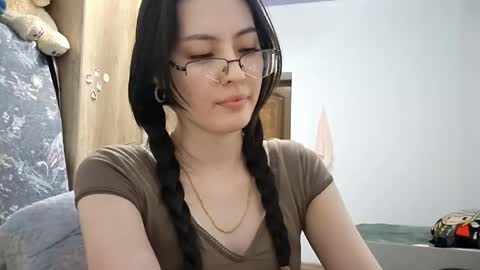 Snapshot of melodeehayden chatting on May 2026 03:39:02 PM Nika online show from May 2026 03:39:02 PM