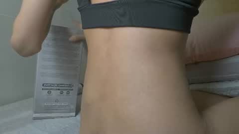 Snapshot of melodi_20 chatting on June 2026 12:02:01 PM Melodi online show from June 2026 12:02:01 PM