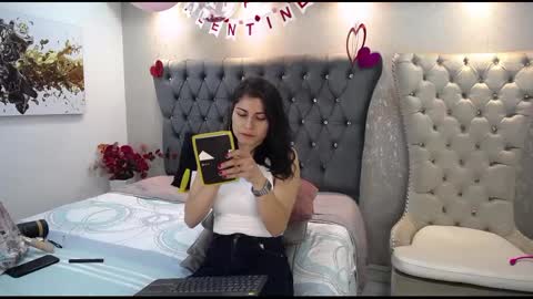 Melodi online show from February 2025 01:00:02 PM