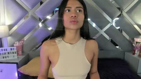 Snapshot of melody___sweet chatting on March 2026 09:40:02 PM mel online show from March 2026 09:40:02 PM