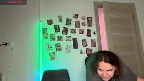 melody_song online show from October 2025 10:12:01 AM