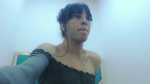 Snapshot of melody_unlimited_ chatting on September 2025 12:43:01 AM paola sandoval online show from September 2025 12:43:01 AM