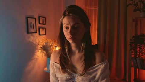 Snapshot of melodykey_x chatting on December 2024 03:55:01 PM melody online show from December 2024 03:55:01 PM