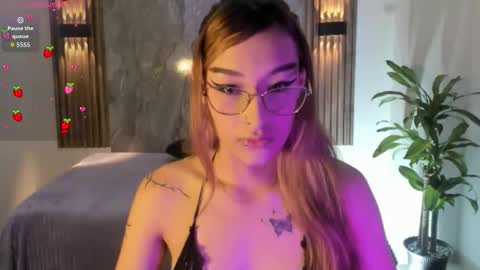 melodylanee online show from November 2025 12:20:01 PM