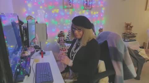 Melody online show from December 2025 11:56:01 PM