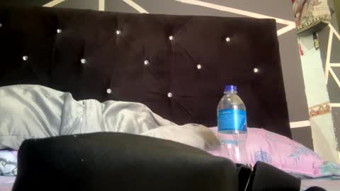 melodysnow online show from December 2025 06:14:03 PM