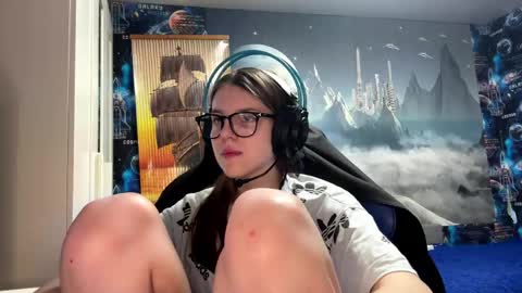Hi Im Aria 18 years old online show from May 2026 04:24:02 PM