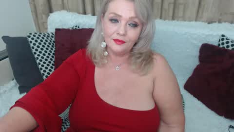 melyssamilfxxx online show from January 2025 06:15:01 PM