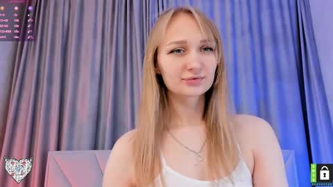 Snapshot of memento_mary chatting on March 2025 02:44:02 PM The princess of your dreams online show from March 2025 02:44:02 PM