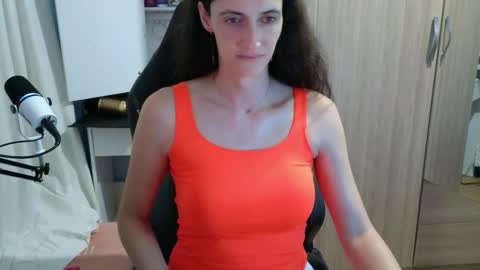 Megumi  Aina online show from October 2025 05:56:01 PM