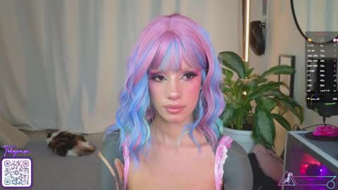 Mena  Help me reach 700 thumbs up online show from February 2025 06:52:01 PM