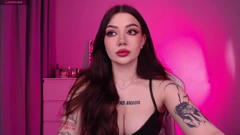 Snapshot of meow__baby chatting on January 2025 06:37:02 PM Amy Meow online show from January 2025 06:37:02 PM