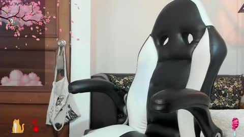 Snapshot of meow_mota chatting on February 2025 12:24:01 AM Valentina online show from February 2025 12:24:01 AM