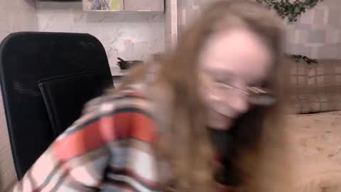 Snapshot of meowcr chatting on October 2025 11:11:01 AM meowcr online show from October 2025 11:11:01 AM