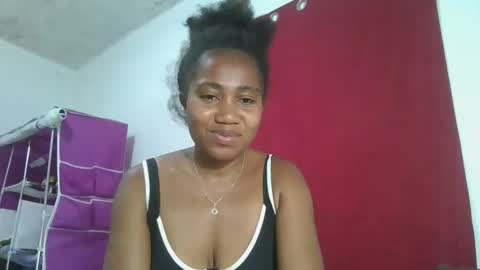 meraldaaaa online show from October 2025 09:15:01 PM