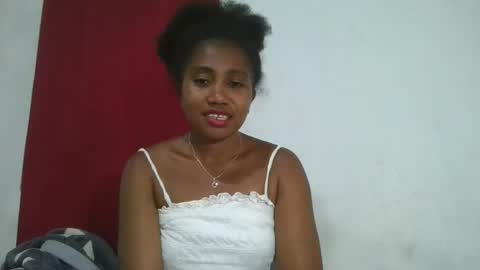 meraldaaaa online show from October 2025 04:28:01 PM