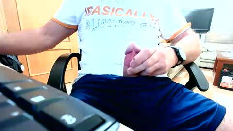 merce1972 online show from October 2025 09:31:01 PM