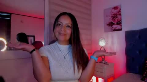 Snapshot of meredith_spencer chatting on May 2026 03:25:02 AM meredith_spencer online show from May 2026 03:25:02 AM