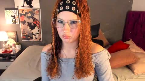laura 3 i am independent model online show from March 2026 02:37:01 AM