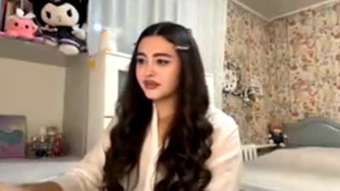 Enni online show from November 2025 05:39:01 PM