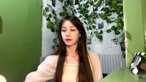 Jeny online show from September 2025 11:37:01 PM