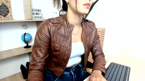 Snapshot of merlinaadams_ chatting on July 2026 08:04:02 PM Merlina online show from July 2026 08:04:02 PM