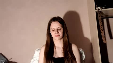 Aurora online show from April 2026 07:50:02 PM