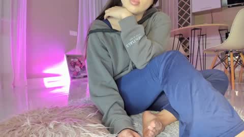 Snapshot of meryfoxxx chatting on March 2026 05:42:01 PM meryfoxxx online show from March 2026 05:42:01 PM