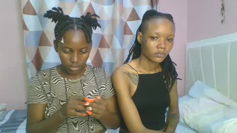 Snapshot of messyluna chatting on April 2026 08:59:02 PM meggy and bree online show from April 2026 08:59:02 PM