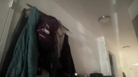 metallica92786 online show from November 2025 04:55:01 PM