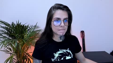 Snapshot of meurief chatting on December 2024 11:29:02 AM Meurif online show from December 2024 11:29:02 AM