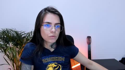 Snapshot of meurief chatting on January 2025 04:37:02 PM Meurif online show from January 2025 04:37:02 PM