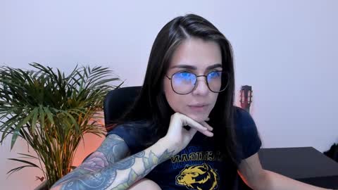 Snapshot of meurief chatting on January 2025 04:36:02 AM Meurif online show from January 2025 04:36:02 AM