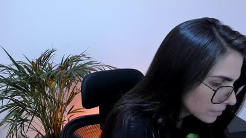 Snapshot of meurief chatting on January 2025 05:44:02 PM Meurif online show from January 2025 05:44:02 PM