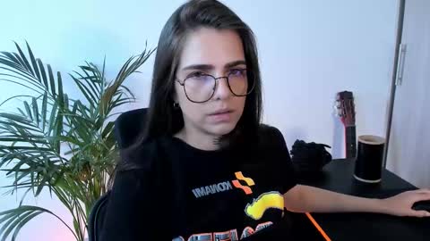 Meurif online show from November 2025 09:03:02 PM