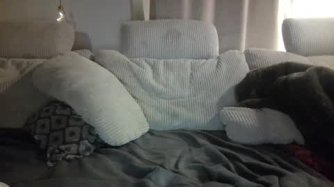 mew online show from May 2026 12:52:01 AM