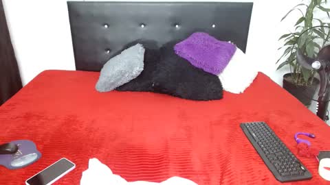 Snapshot of mhia1972 chatting on February 2025 05:04:01 PM mhia1972 online show from February 2025 05:04:01 PM