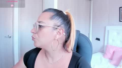 Mhonika online show from September 2025 09:30:01 PM