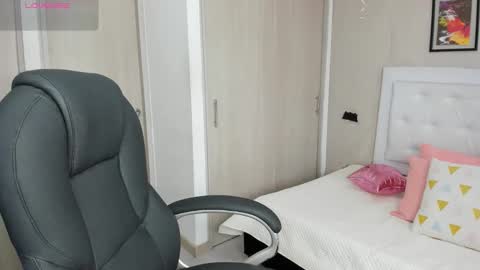 Mhonika online show from October 2025 12:05:02 PM