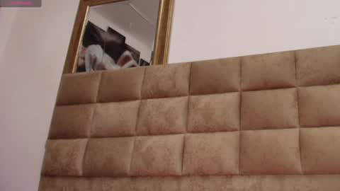 Emi online show from January 2025 07:10:01 PM