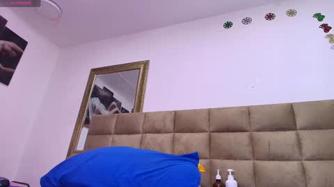 Emi online show from January 2025 07:26:02 PM