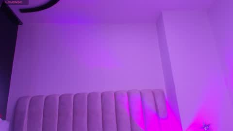 Emi online show from January 2026 07:16:02 PM