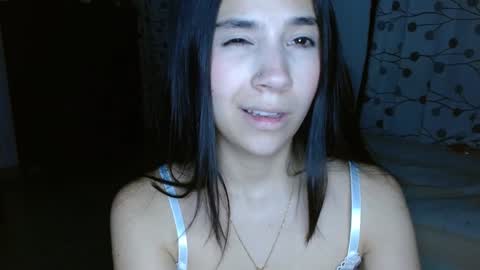 Mia online show from January 2025 12:33:01 AM