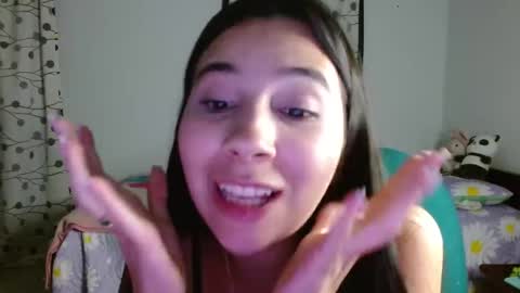 Mia online show from March 2025 03:55:02 AM